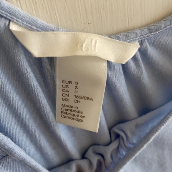 H and M Blue Tanktop - Picture 2 of 2